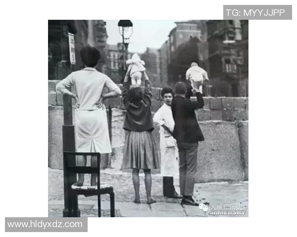 足球场上的舞者最会走位的明星球员解析与精彩瞬间回顾